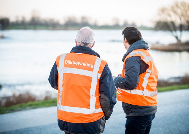 Dijkbewaking oefent hoogwater op 22 en…